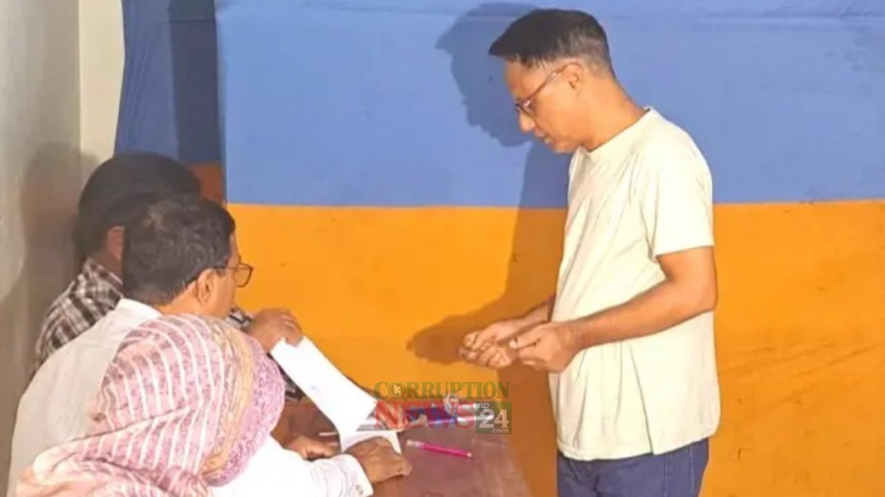 সরকারি দলকে সমর্থনের অভিযোগে ৯ নির্বাচনী কর্মকর্তা প্রত্যাহার